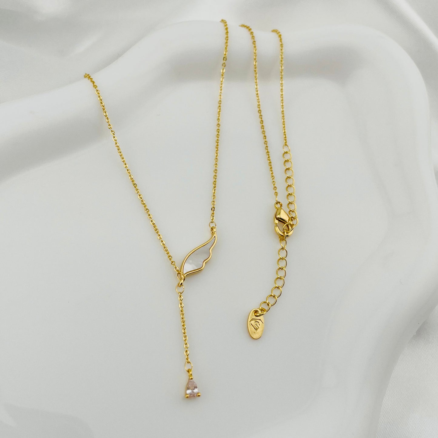 Leaf Crystal Drop Necklace – Y-Style Adjustable Chain | Imitation Gold Fashion Jewelry