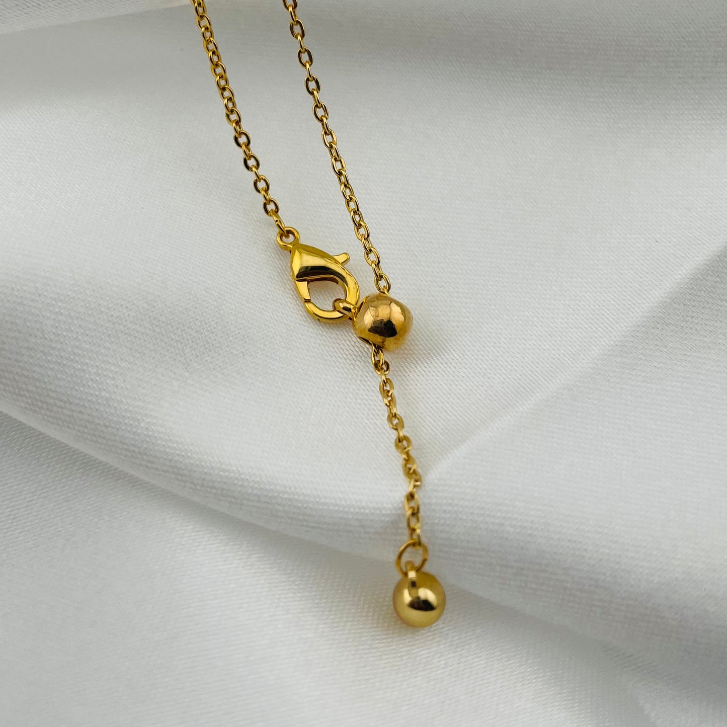 NECKLACE AND EARING SET, DANGLING STARS PENDANTS, ADJUSTABLE CHAIN, FASHION JEWELRY IMITATION GOLD