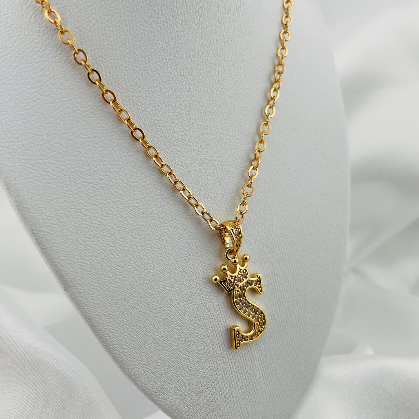 NECKLACE WITH ALPHABET PENDANT, CROWN DESIGN -STONE,ADJUSTABLE CHAIN, FASHION JEWELRY IMITATION GOLD