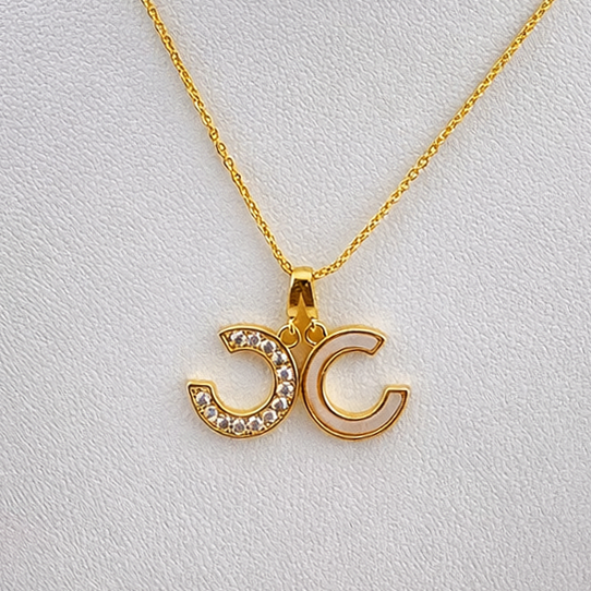 NECKLACE WITH CHANEL PENDANT PEARL AND STONE FILLED, ADJUSTABLE CHAIN, FASHION JEWELRY IMITATION GOLD