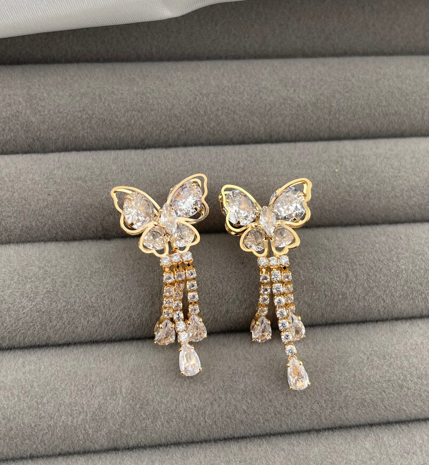 BUTTERFLY EARRINGS - DANGLING STONES, FASHION JEWELRY IMITATION GOLD- ONE PEAR