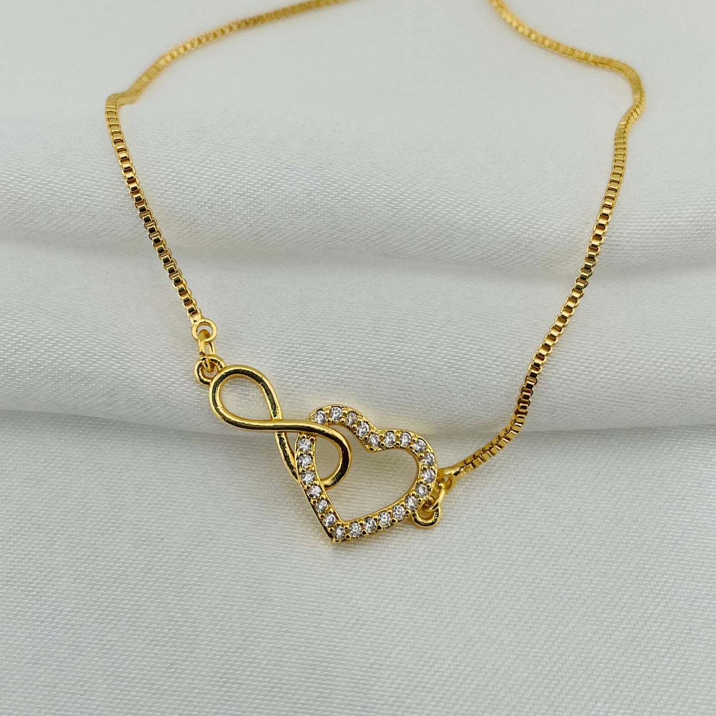 Infinity Heart Charm Bracelet with Stone Outline – Adjustabl | Imitation Gold